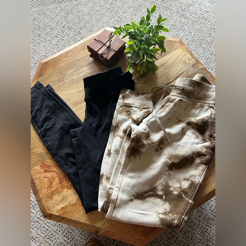 lululemon athletica Black and Tie-Dye Leggings